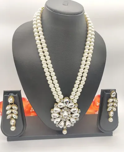 Trendy Designer Kundan Pearl Jewellery Set