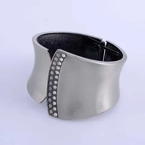 Trendy Designer Alloy Bracelets