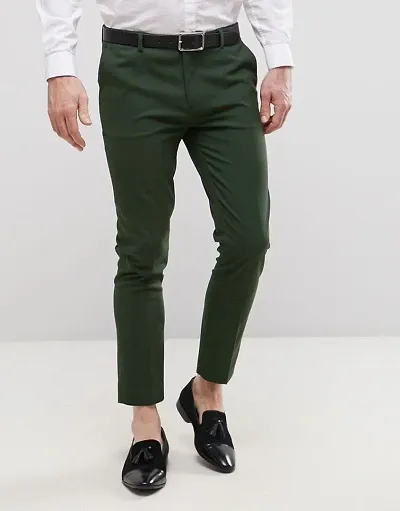 Reliable Cotton Blend Solid Mid-Rise Trousers For Men