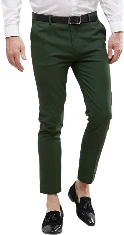 Reliable Cotton Blend Solid Mid-Rise Trousers For Men