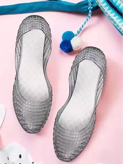 Trendy Slippers For Women 