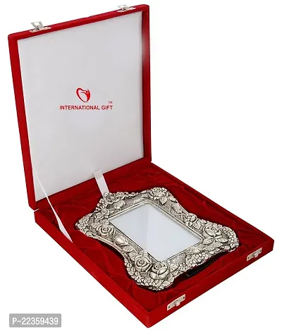 International Gift Silver Aluminum Photo Frame With Beautiful Gift Box Packing And With Carry Bag, 14 Cm-thumb2