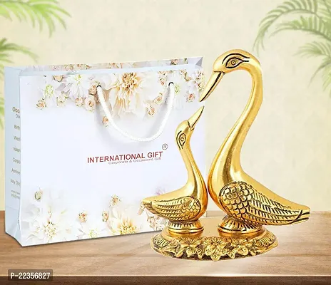 International Gift Gold Metal Pair Of Kissing Duck Decorative Showpiece And Gift Article-thumb0