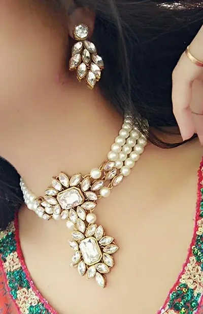 Stylish Pearl Kundan Choker Set With Earring