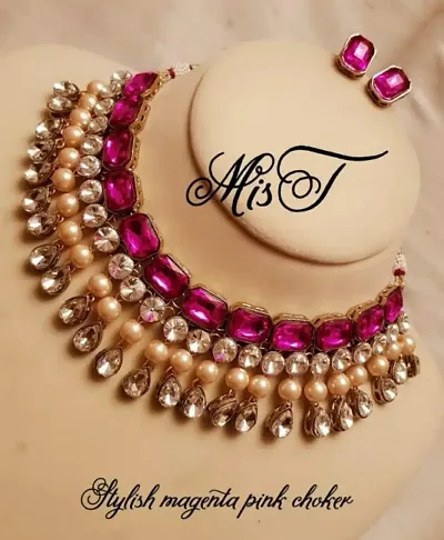 Fashionable Alloy Kundan Necklace Set