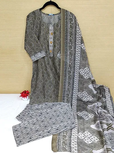 Stylish Kurta, Bottom And Dupatta Set For Women