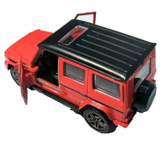 Die cast Mini Cruieser Humurr Black Roof Car