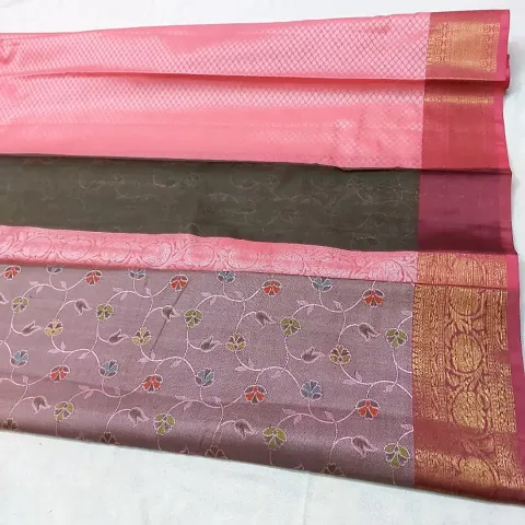 Stylish Banarasi Silk Floral Design Saree With Blouse Piece For Women