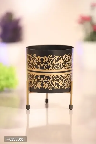 6 Inch Metal Pot for Garden and Home Decor - 1 Pc