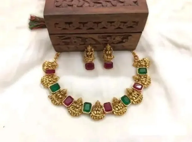 Trendy Brass Jewellery Set For Women