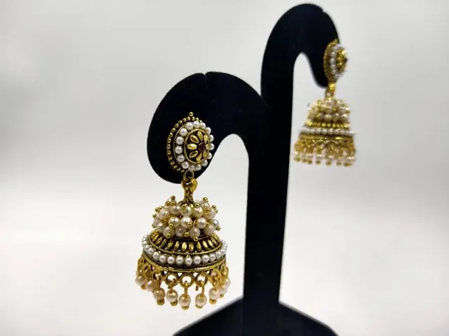Trendy Stylish Golden Jhumka Earring