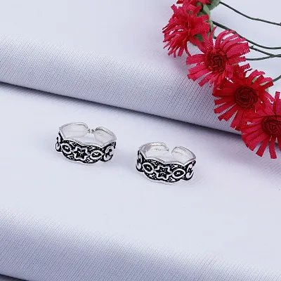 Buy online Silver Oxidized Toe Rings Set from fashion jewellery for Women  by Silver Shine for ₹225 at 77% off | 2024 Limeroad.com