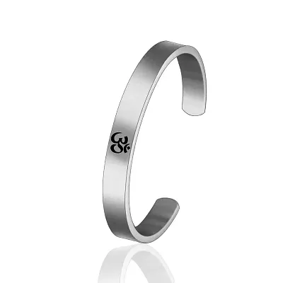 Buy quality 925 sterling silver casual oxidised om bracelet for men in  Ahmedabad