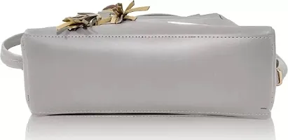 Trendy Fancy Women Handbags-thumb3