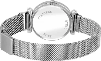 Megnetic Strap Heart Shap Silver Dial Silver Watch For Girls-thumb2