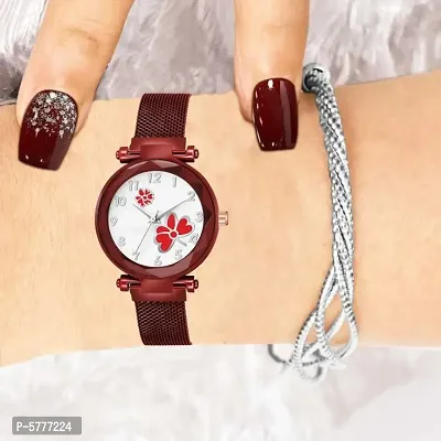 New Fashion Red Flower White Dial Silver Case With Silver Maganet Strap Fashion Wrist Analog Watch For Women
