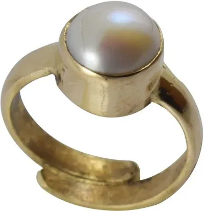 Pearl (Moti) 6.15 Ratti Pearl Gemstone Ashtadhatu Rashi Ratna Ring