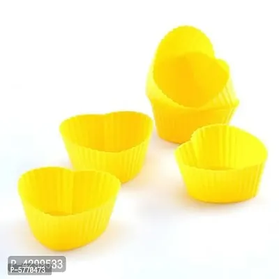 Non-Stick Heart Silicone Muffin Mould Set Of 6 Pieces