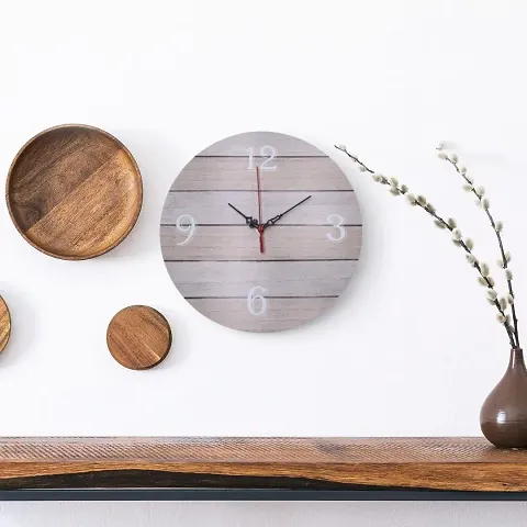 Stylish Wooden Analog Wall Clock for Home Decor