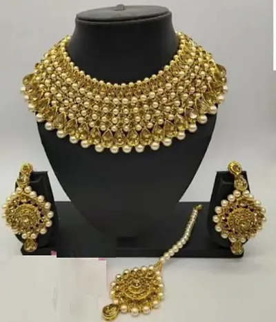 Elegant Jewellery Set For Women