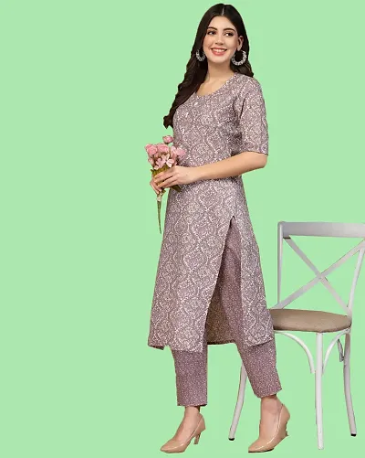 Women Blend Straight Kurta with Trouser