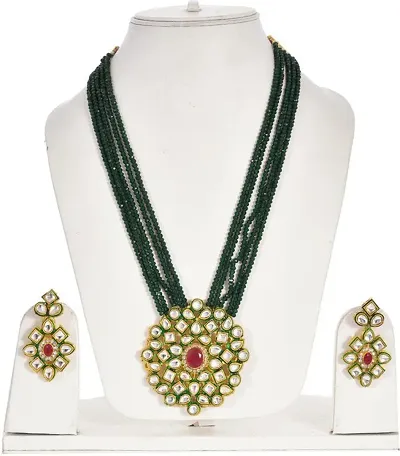 Festive Wear Charming Kundan Necklace Set