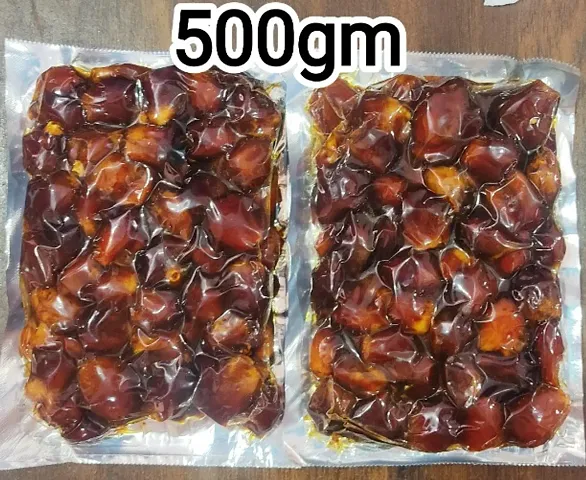 Dates with seeds (500gm)