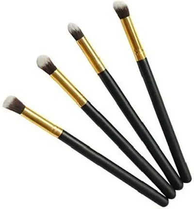 Trendy Makeup Brush With Makeup Essential Combo