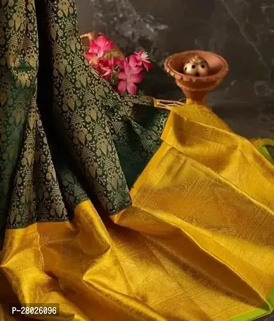 Stylish Silk Blend Green Kanjeevaram Saree With Blouse Piece-thumb0