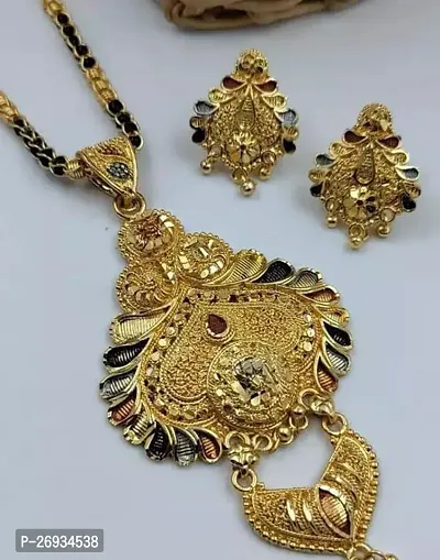 Stylish Golden Brass Jewellery Set For Women