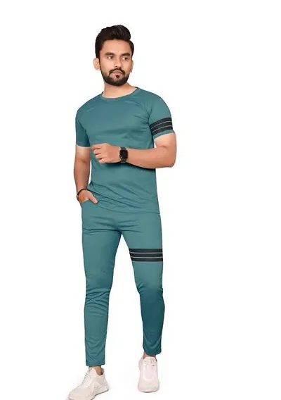 Fabulous Green Polyester Solid Tracksuit For Men