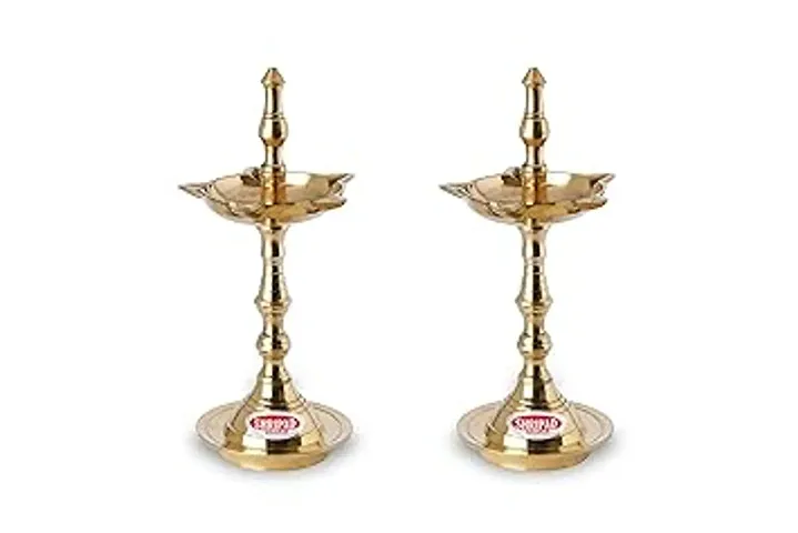 Stylish Metal Antique Showpieces And Figurins Pack Of 2