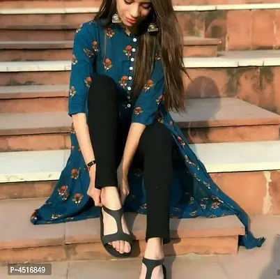 Beautiful Women Front Slit Kurti