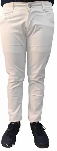 Reliable Off White Cotton Blend Mid-Rise Jeans For Men