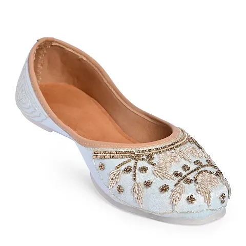 Khwaab Women's Daily/Casual/Ethnicwear Slip-on Flat Jutti