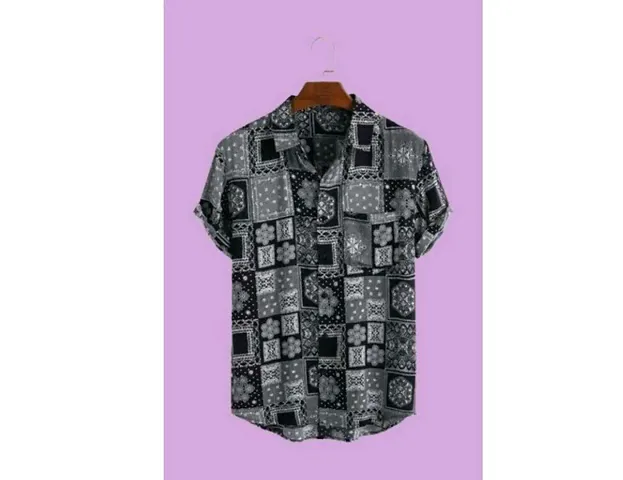 Mens Printed Cotton Short Sleeves Regular Fit Shirt