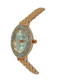 Women's Golden Analog Watch With Metal Strap-thumb1