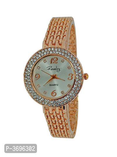 Women's Golden Analog Watch With Metal Strap-thumb0