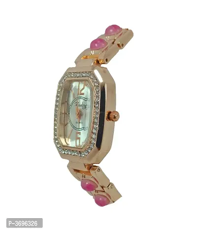 Women's Golden Analog Watch With Metal Strap-thumb2