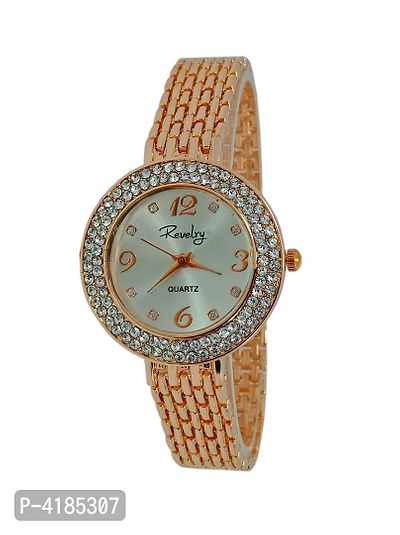 Stylish and Trendy Golden Metal Strap Analog Watch for Women's-thumb0