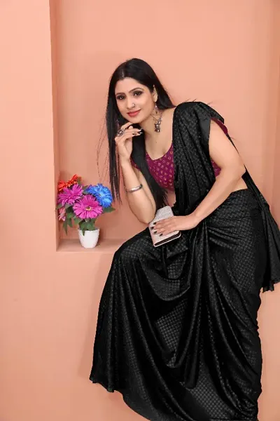 Square Emboss Sarees With Barfi Blouse Piece