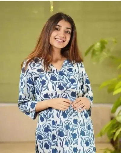 Stylish Rayon Printed Short Kurtis