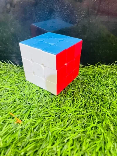 3D Plastic Cube Puzzles