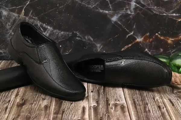 Men Synthetic Leather Black Slip-on Formal Shoes