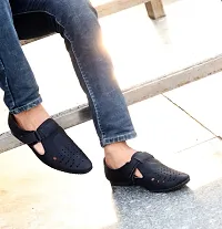 Groofer Black Velgro Sandals For Mens-thumb2