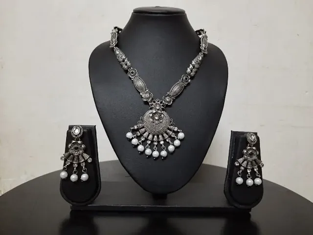 Elegant Jewellery Sets for Women